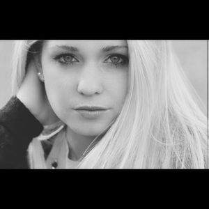 Meet your Posher, Kenna